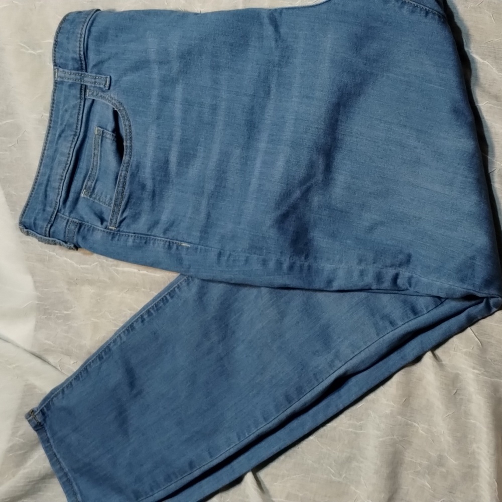 Universal thread jeans
